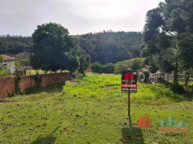 Terreno exclusivo à venda no Condomínio Chácaras do Lago Vinhedo/SP
