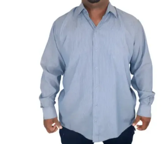Camisa Social Listrada + Camisa Bege de linho Tam G grande.Leva 2 por 40, cada peça.