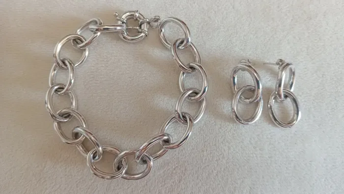Conjunto pulseira e brincos