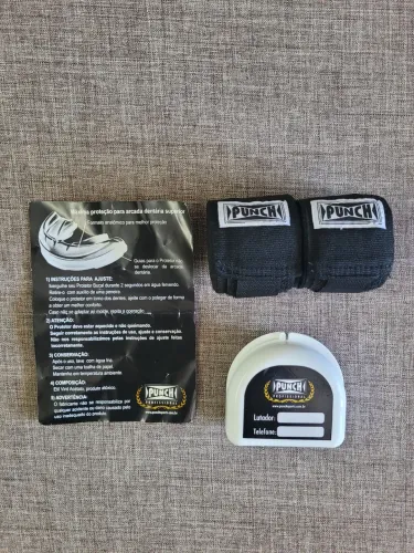 Protetor bucal e faixas de luta Punch