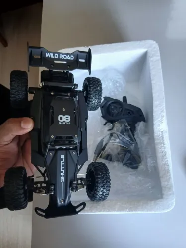 Carrinho Controle Remoto Novo e Na Caixa