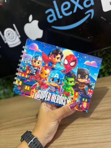 Caderno de Pintura Bobbie Goods - Super Heróis