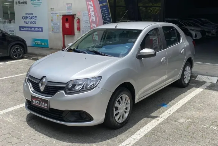 Renault Logan Expression 