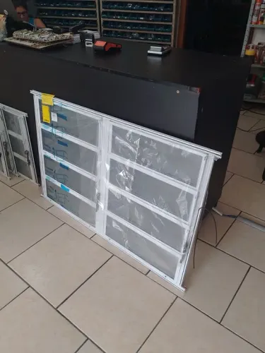 Basculante vitro 8f 80cm altura por 1.20 comprimento