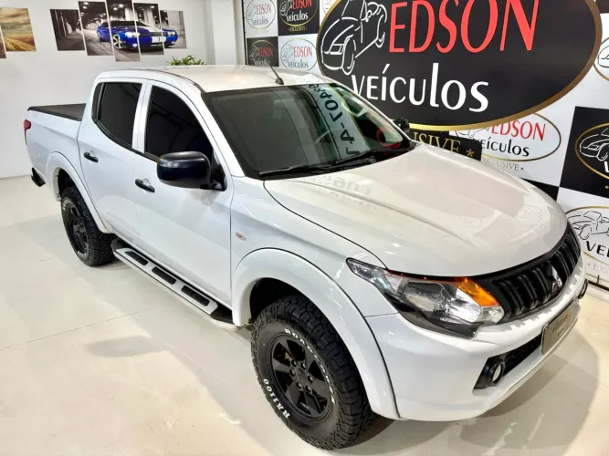 Mitsubishi L200 GL 2.5 4X4 CD Diesel 2023