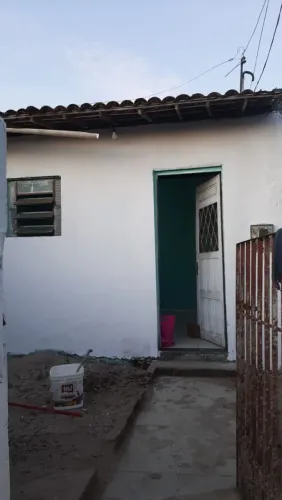 Vendo casa no Cássio 40 mil