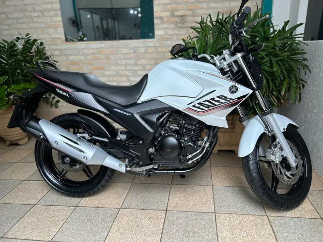 Fazer 250