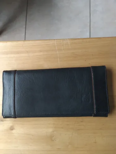 Carteira em couro legítimo 