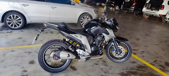 Vendo Fazer 250 2020