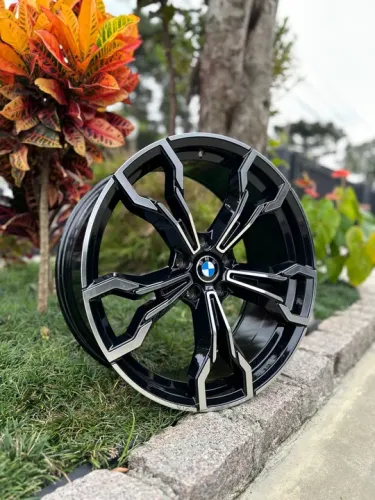 Jogo de rodas bmw X4 preto brilhante diamantado 5x120 - 20x8,5 e 20x9,5 Offset 38/45
