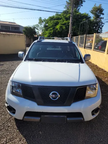 Nissan Frontier SV At.cd 4X4 2.5 TB Diesel Mec. 2015