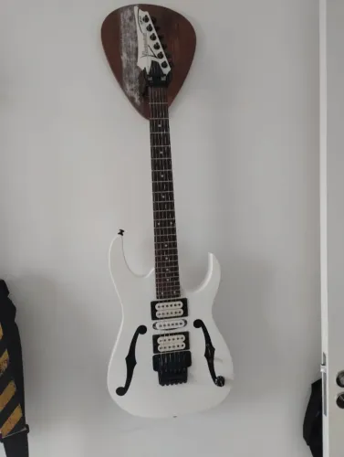 Guitarra Ibanez PGM3 Paul Gilbert