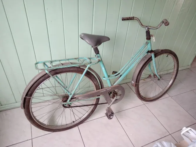 Bicicleta feminina retrô 