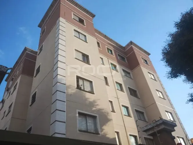 Apartamento de 2 dormitórios com móveis planejados no Centro de São Carlos