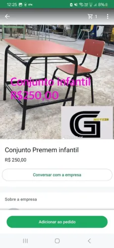 Mesas e cadeiras escolares