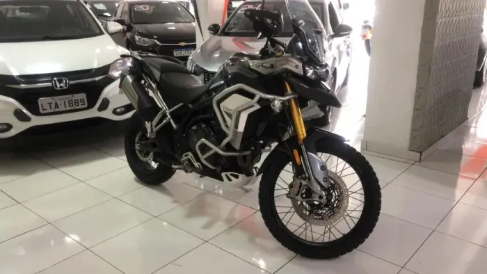 Triump Tiger 900 rally pro