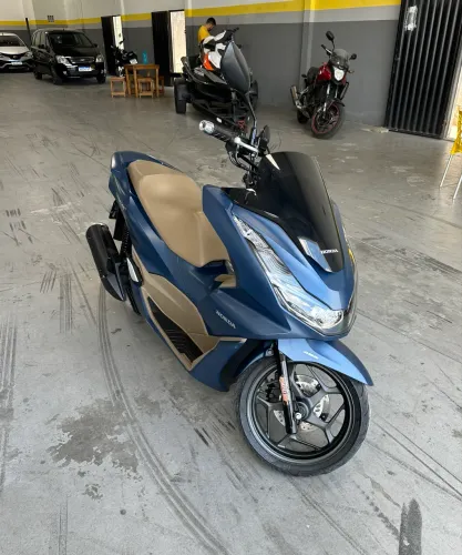 PCX DLX ABS 2023 