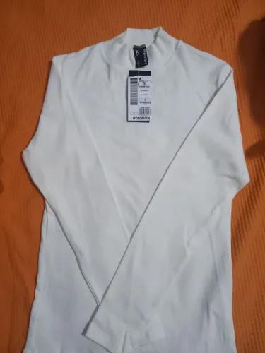 Blusa de Malha Branca Manga Longa
