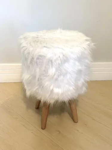 Banqueta Pelos Branco Moderna