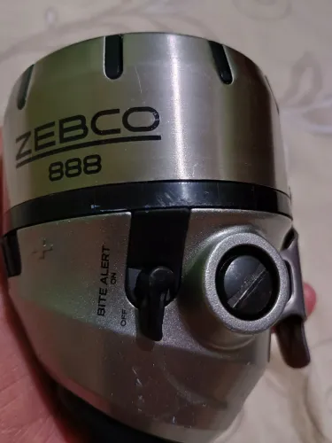 Carretilha Zebco 888 - Pesca Esportiva nova.