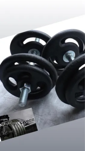 Kit com 24 kg de Anilhas e duas barras maciças