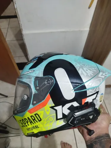 Capacete kyt número 60