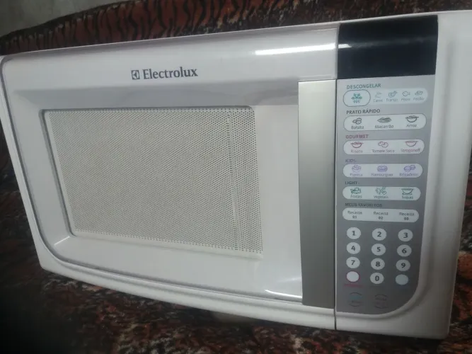 microondas da Electrolux 31 litros em exelente estado