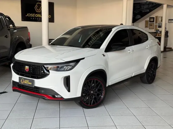 Fiat Fastback Abarth Turbo Flex 1.3 Aut. 2025