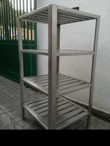 Estante industrial inox 304, 4 prateleiras vazadas 