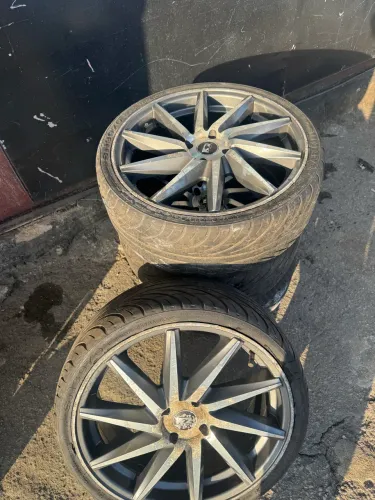 Rodas aro 18 4furos