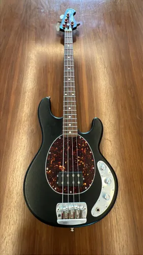Contra Baixo Music Man Ernie Ball USA - California