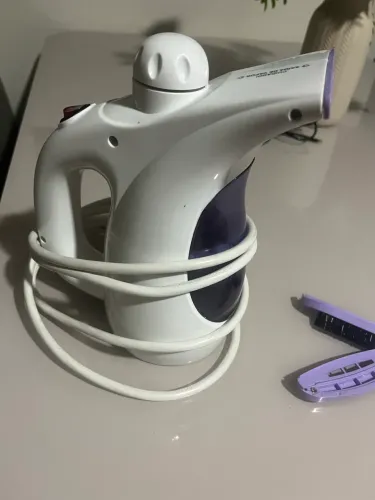 Passadeira a vapor cadence