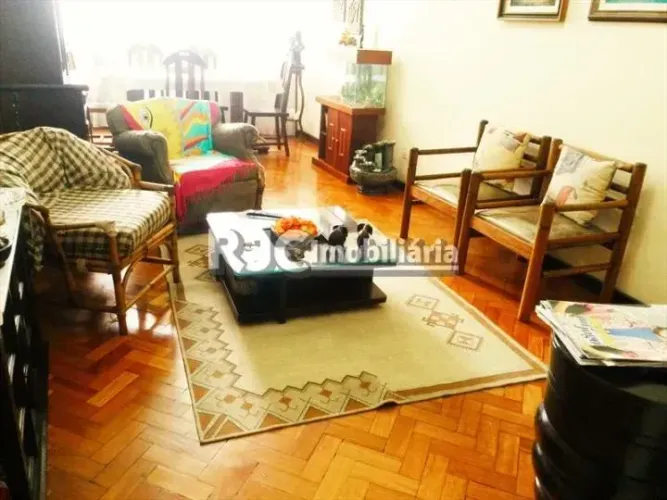 Apartamento de 100 metros quadrados no bairro Tijuca com 3 quartos