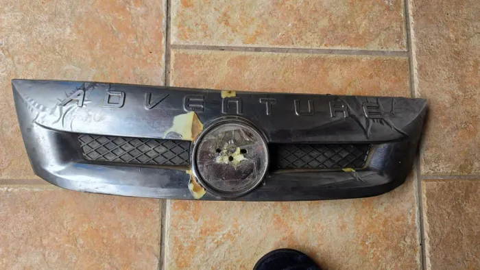 Usado - Grade Dianteira Original Fiat Idea Adventure