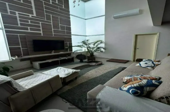 Casa / Sobrado em Condomínio em Parque Brasil 500