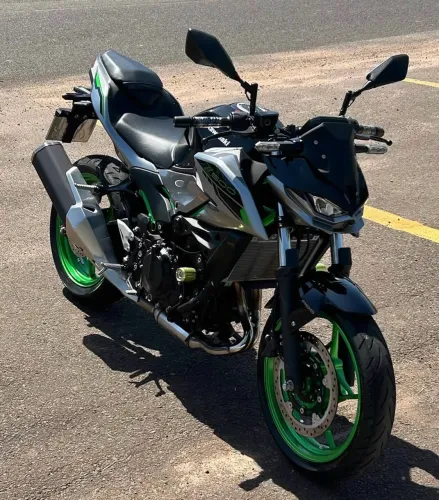 Kawasaki Z 500 SE 2025