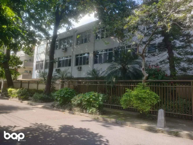 Aluguel no Jardim Oceânico: Excelente Apartamento em Localização Privilegiada!