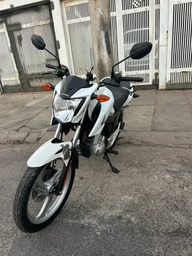 Vendo ou troco aceito cartão leia a descrição