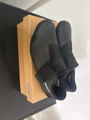 Sapatilha shimano tamanho 42 speed 