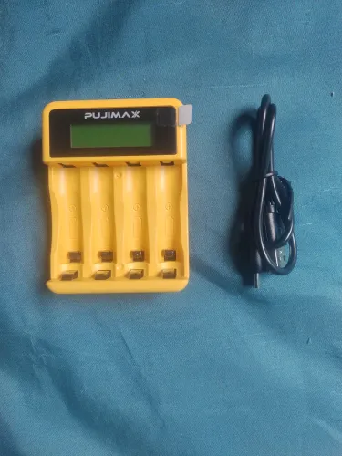 Carregador inteligente PUJIMAX com tela LCD para NI-MH/Ni- Cd de 1,2 V desliga automático 