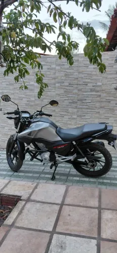 Honda CG 160 Start 2025 Prata ( 3.200 KM) - Único Dono (Modelo Novo)