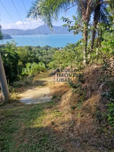 Terreno a venda na Praia da Fortaleza com vista pro mar e perto da praia em Ubatuba