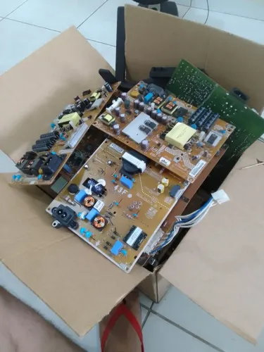 Placas de força de TVs valor de cada é de 100reais *.