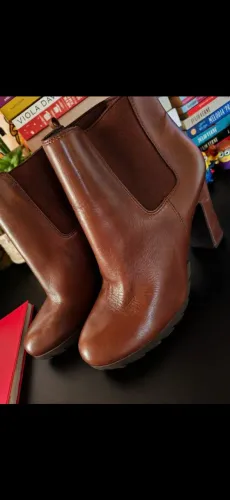 Vendo botas arezzo