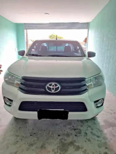 Toyota Hilux CS 4X4 2.8 TDI Diesel Mec. 2017