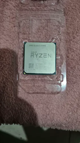 Vendo Processador Ryzen 3 2200G + Cooler box AMD
