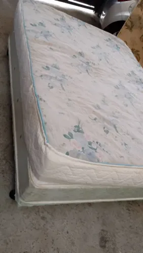 Cama box casal colchão mola higienizado revisada