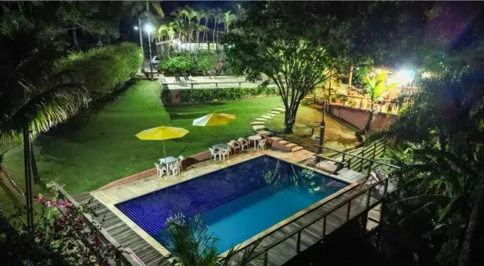 Pousada maravilhosa e rentável em Capitólio MG, 70000m2, 6 chalés + casa sede + casa de ca