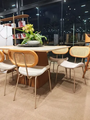 *Super desconto* Conjunto mesa de jantar 8 lugares nova a pronta entrega!