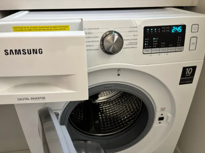 Lava E Seca Samsung WD11M44733 11kg - Digital Inverter Economica Branca